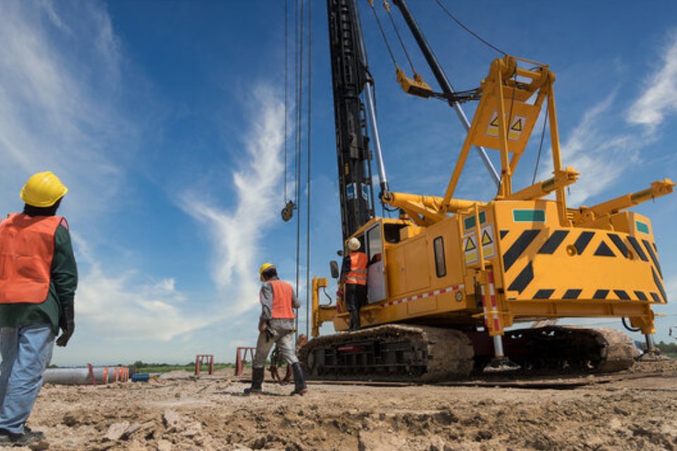 borepile jasa pondasi bor pile dengan metode dry dan wash strauss pile mini crane